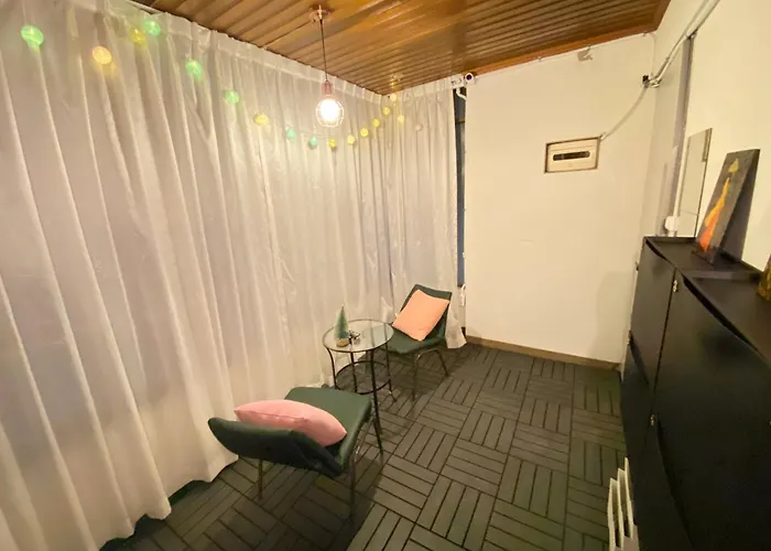 Проживание в семье Magic Hongdae *